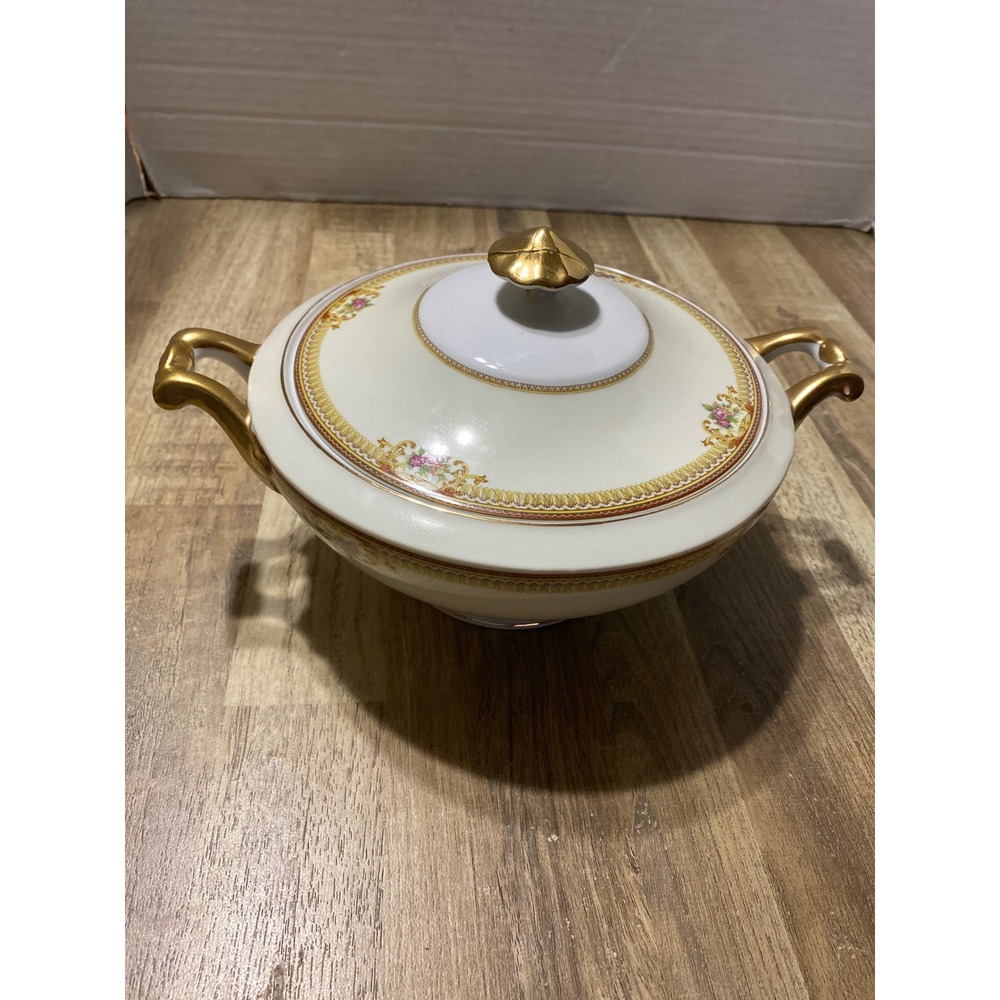 Vintage Meito China Versailles Round Covered Vegetable Bowl Gold Trim Floral